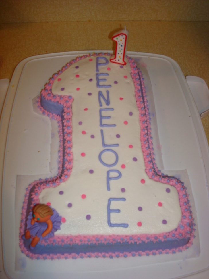 1St Birthday Cake For Girl 1st Birthday Cakes Girl Cakecentral 1St Birthday Cake For Girl 1st Birthday Cakes Girl Cakecentral