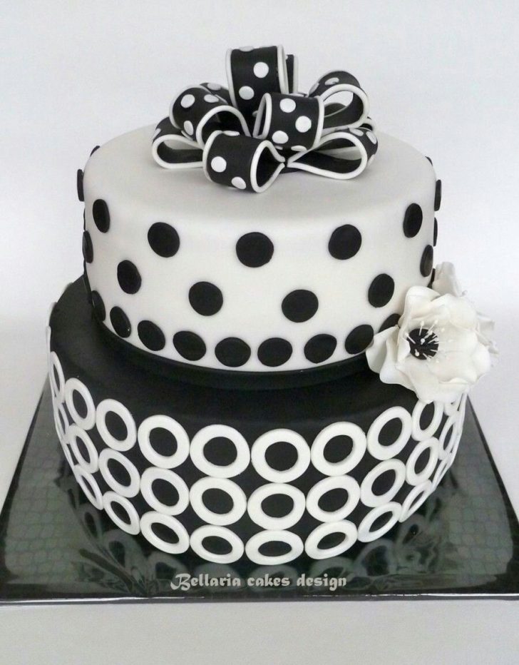 Black And White Birthday Cake Black And White Circular Cake Cake Cookie Inspiration Black And White Birthday Cake Black And White Circular Cake Cake Cookie Inspiration