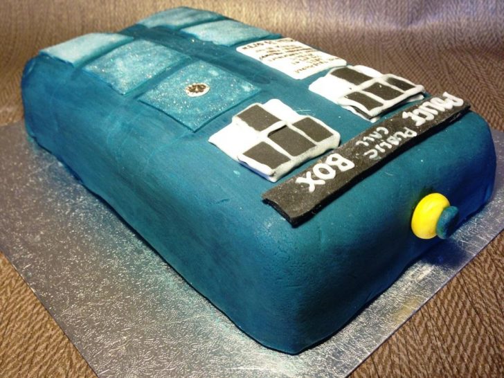 Doctor Who Birthday Cake Dr Who Tardis Lemon Blueberry Birthday Cake Bakearama Doctor Who Birthday Cake Dr Who Tardis Lemon Blueberry Birthday Cake Bakearama