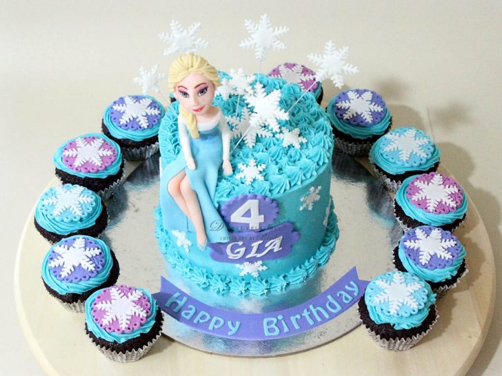 Frozen Themed Birthday Cake Customised Cakes For Girls The Best In Mumbai And Pune Frozen Themed Birthday Cake Customised Cakes For Girls The Best In Mumbai And Pune