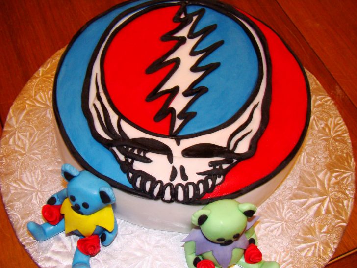 Grateful Dead Birthday Cake Grateful Dead Cake Covered With Fondant Cakes Pinterest Cake Grateful Dead Birthday Cake Grateful Dead Cake Covered With Fondant Cakes Pinterest Cake