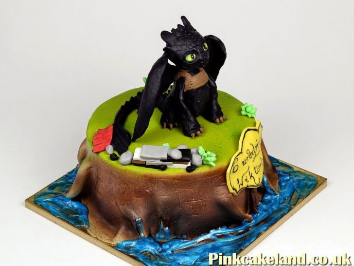 How To Train Your Dragon Birthday Cake Birthday Cakes London How To Train Your Dragon Birthday Cake Birthday Cakes London
