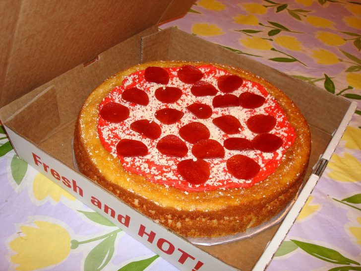 Pizza Birthday Cake This Cake Was So Simple To Make And Really Yummy Baketastic Pizza Birthday Cake This Cake Was So Simple To Make And Really Yummy Baketastic