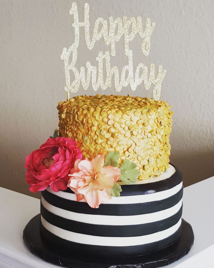 White And Gold Birthday Cake Glam Birthday Cakecentral White And Gold Birthday Cake Glam Birthday Cakecentral