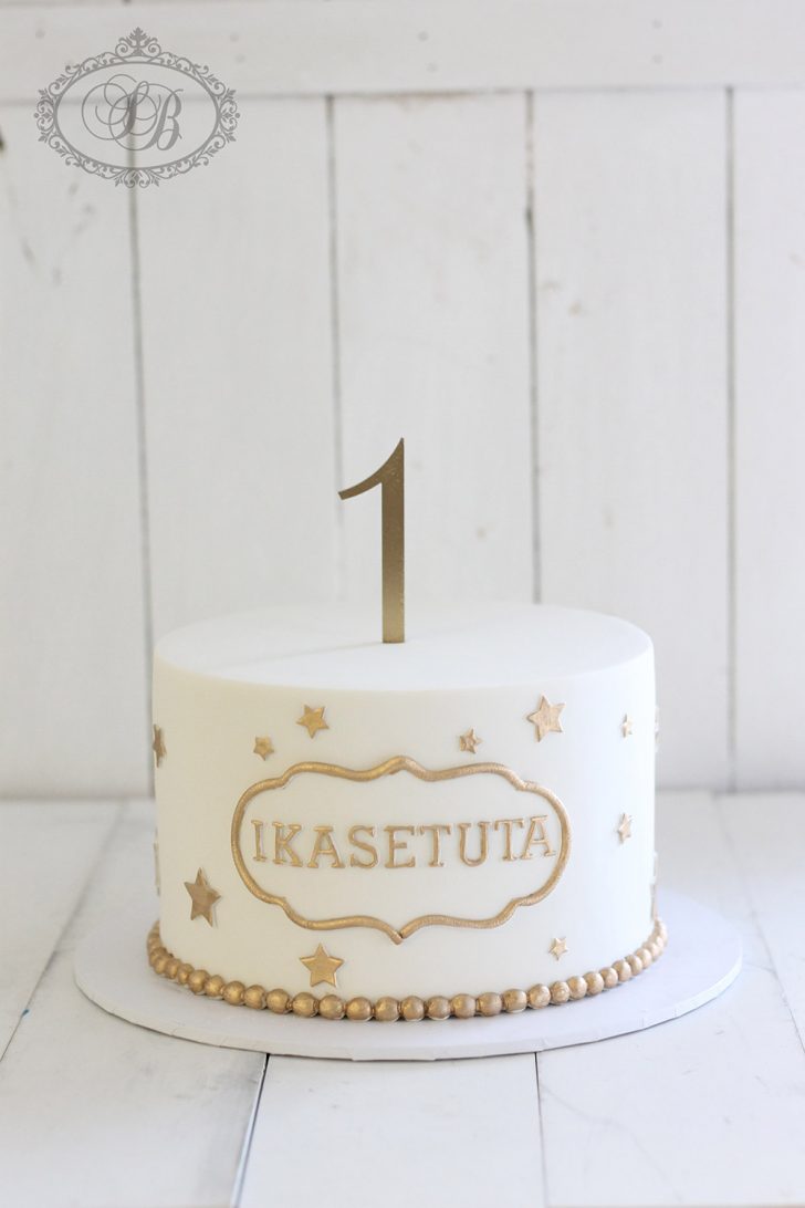 White And Gold Birthday Cake Simple Gold And White 1st Birthday Cake Sweet Bites Cakes White And Gold Birthday Cake Simple Gold And White 1st Birthday Cake Sweet Bites Cakes