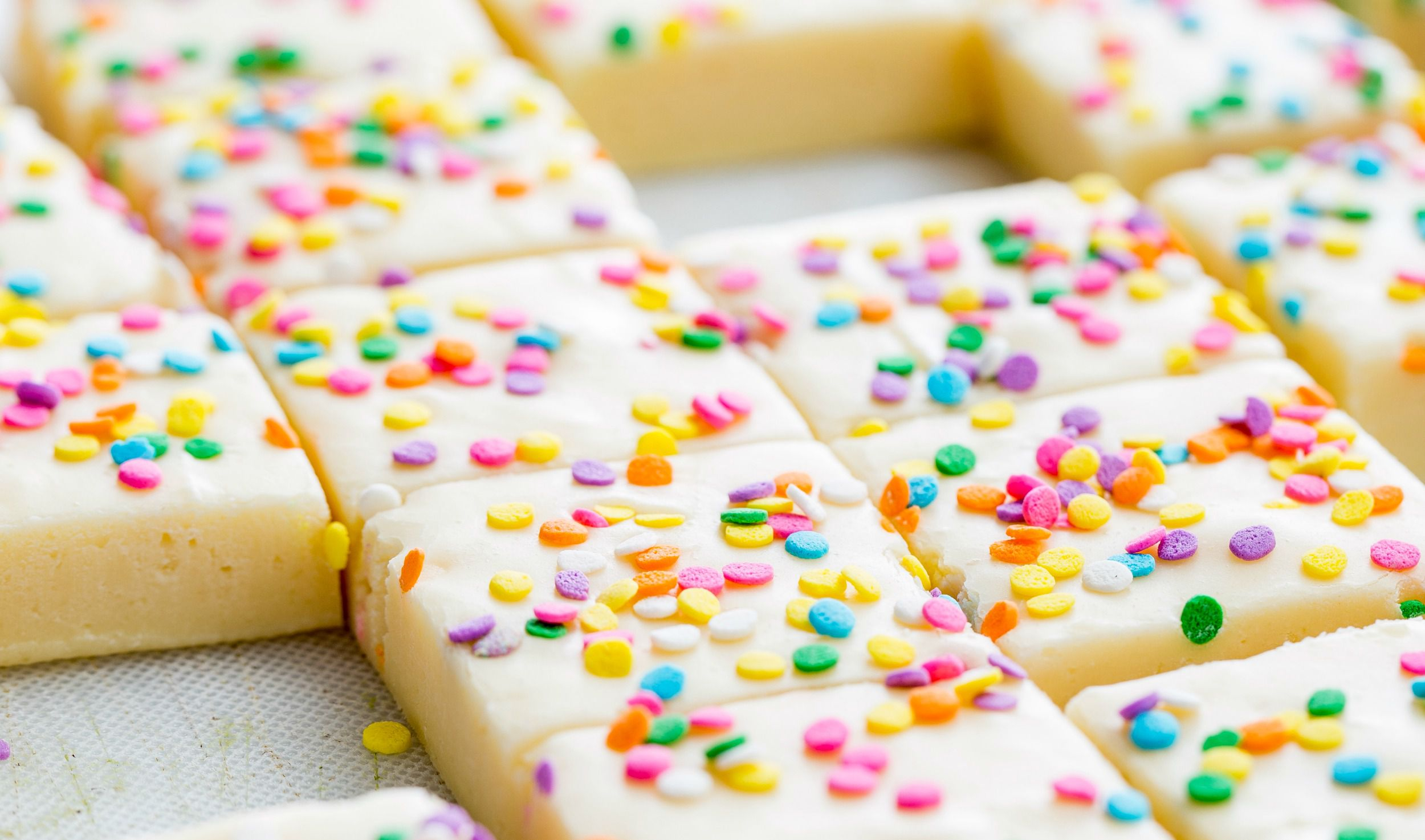 27+ Inspired Picture of Birthday Cake Fudge